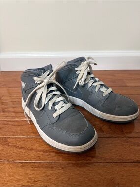 Big kids size 4.5 High-Top Nike Sneakers in Dark Gray with White Laces